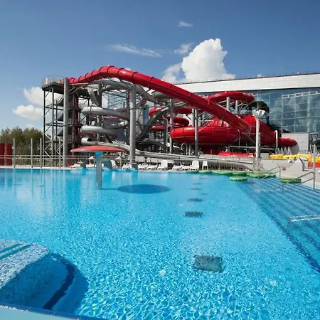 Apartment Комфортная 2-Х Комнатная Квартира Возлеметро